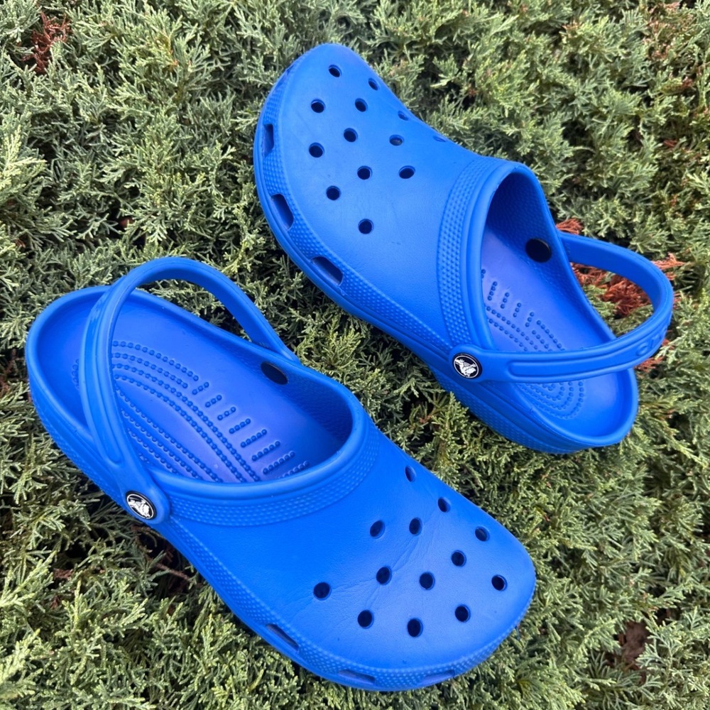 Crocs Classic Adult Clogs Size M8 W10 Royal Blue Sandals